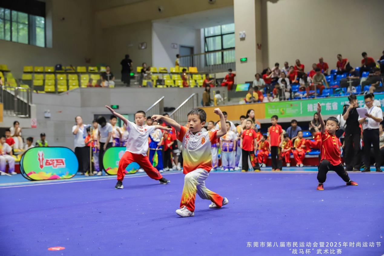 届市民运动 届市民运动